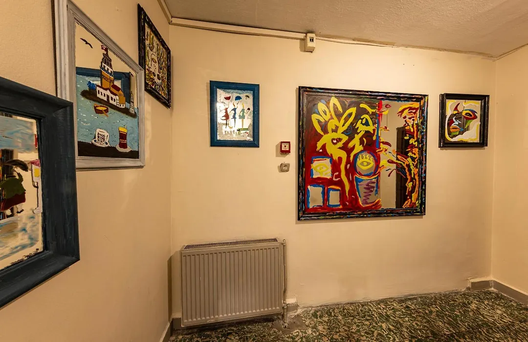 Bahaus Hostel Near Bluemosque And Hagiasophiamosque - 2 Minutes-1